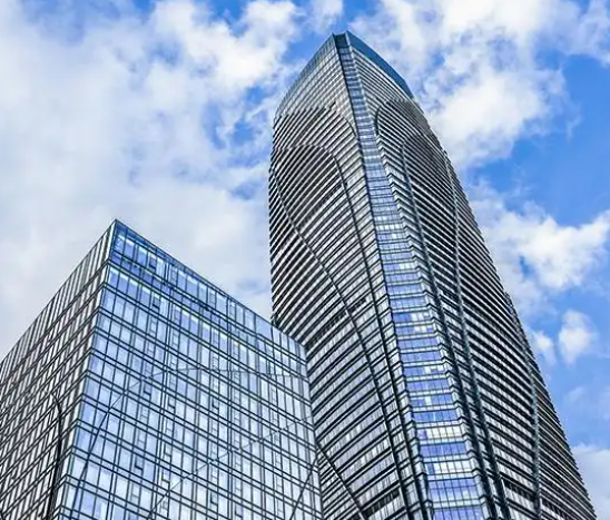 新型防火板材在工装隔墙工程中的技术应用与选材指南